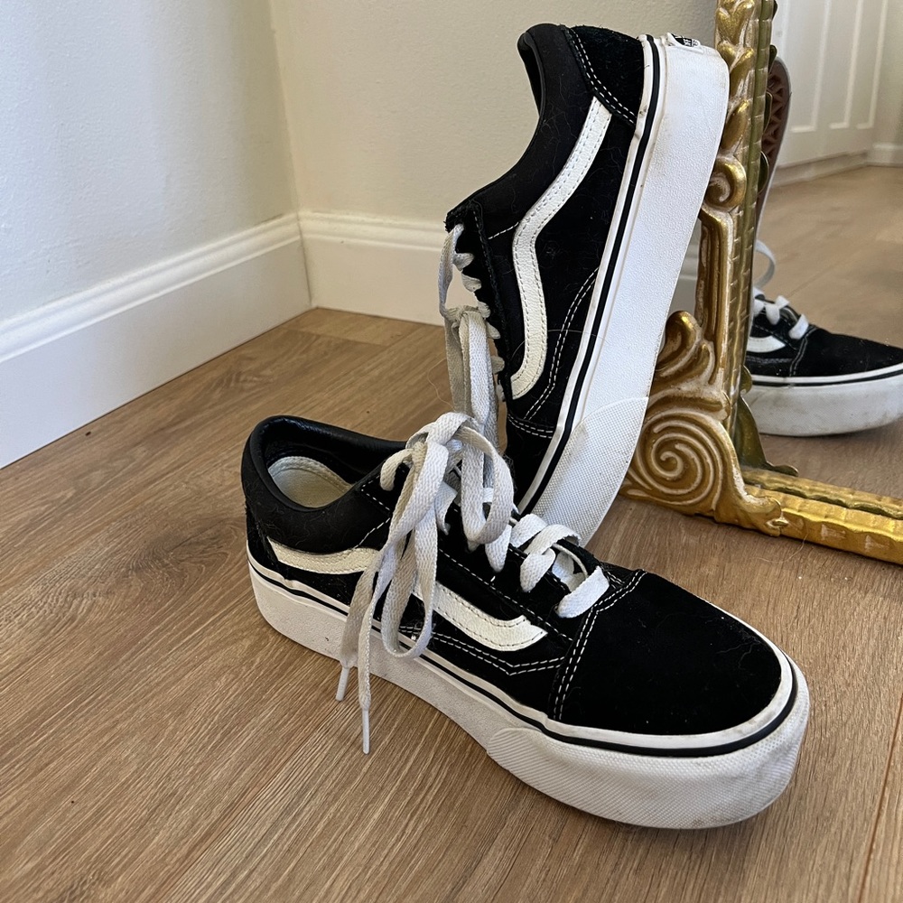 High top black Vans